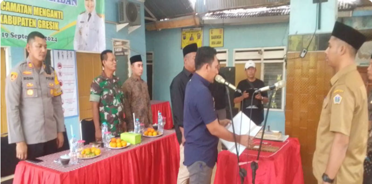 camat-menganti-gresik-lantik-hadi-purwanto-sebagai-pj-kades-laban